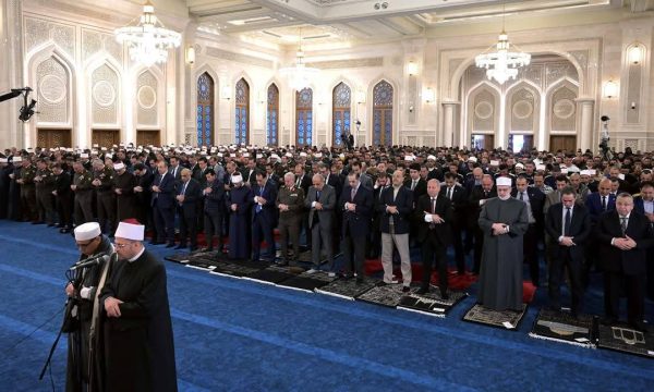 مدبولي يفتتح منارة "العلي العظيم".. المسجد الجامع يتسع لـ5000 مصلٍّ ويضم 3 قاعات للمناسبات و5 عيادات طبية - 31 - سيناء الإخبارية
