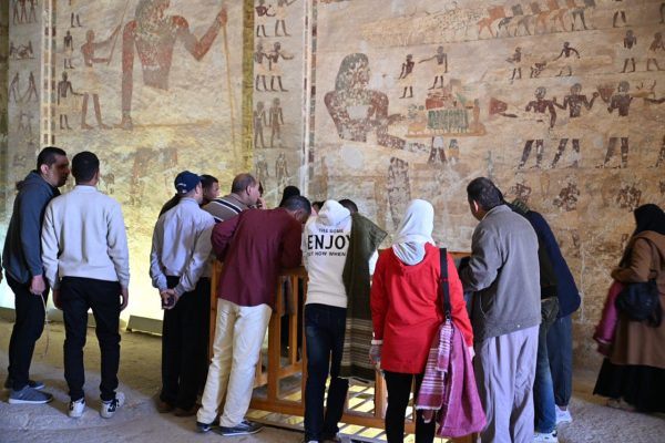 140 شابا من المحافظات الحدودية في رحلة أثرية بالمنيا.. 39 مقبرة تحكي تاريخ الدولة الوسطى - 17 - سيناء الإخبارية