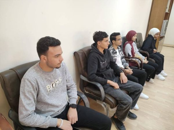 شباب جنوب سيناء يجري مقابلات لاختيار "سفراء ضد الفساد" - 1 - سيناء الإخبارية