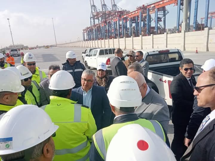 مشروعات جديدة تعزز مكانة موانئ قناة السويس.. تداول 15 مليون طن و3.8 مليون حاوية في غرب بورسغيد - 1 - سيناء الإخبارية