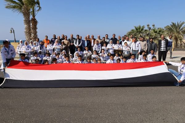 أكبر قافلة مساعدات غذائية تنطلق من جنوب سيناء عبر معبر رفح لأهالي غزة.. صور - 1 - سيناء الإخبارية