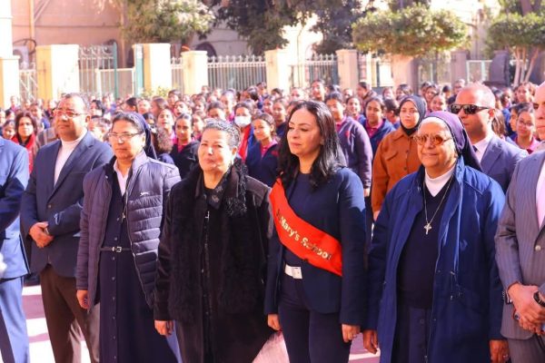 وزيرة التضامن تزور مدرستها السابقة راهبات الراعي الصالح بشبرا.. صور - 5 - سيناء الإخبارية