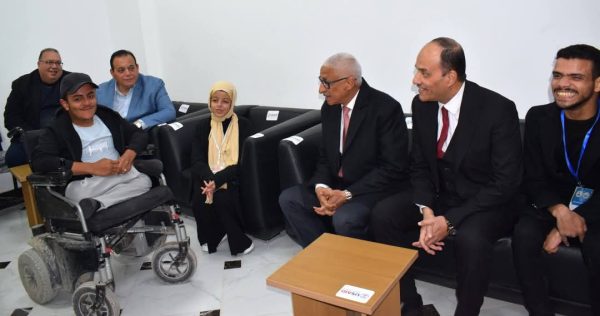 محافظ شمال سيناء ورئيس جامعة العريش يفتتحان مشروعات تطويرية ببعض الكليات - 1 - سيناء الإخبارية