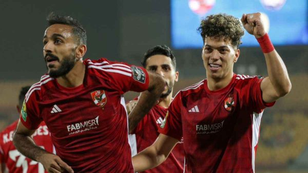التحقيق مع كهربا وإمام عاشور في بلاغ يتهمهما بجلب المخدرات والنادي الأهلي يرد قانونيًا - 1 - سيناء الإخبارية