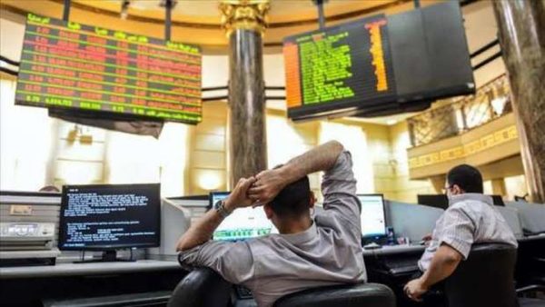 البورصة المصرية تبدأ تعاملات الثلاثاء على تراجع وسط ضغوط بيعية - 1 - سيناء الإخبارية