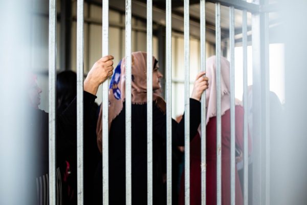 دولة الاحتلال تعتزم الإفراج عن نصف المعتقلين من النساء والقاصرين في غزة الأسبوع الجاري - 1 - سيناء الإخبارية