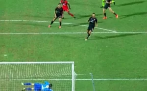 الأهلي يتقدم على مودرن سبورت بثلاثة أهداف دون رد بالشوط الأول - 1 - سيناء الإخبارية