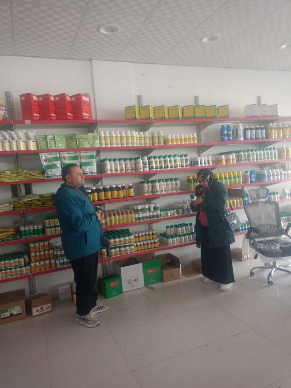الإدارة الزراعية بمدينة رمانة تشن حملة على محلات بيع المبيدات والأسمدة - 1 - سيناء الإخبارية