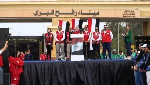 الهلال الأحمر متواجد أمام معبر رفح لاستقبال المصابين من غزة وتقديم الدعم اللازم لهم - 1 - سيناء الإخبارية