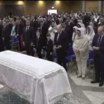 أسوان تُشيّع الإمام الـ 49 للطائفة الإسماعيلية.. جنازة مهيبة للأمير كريم الحسيني أغاخان - 11 - سيناء الإخبارية