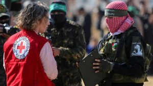 حماس : تسليم 6 محتجزين إسرائيليين ضمن الدفعة السابعة من تبادل الأسرى السبت المقبل - 1 - سيناء الإخبارية