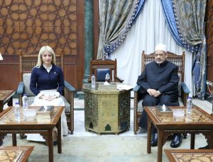 شيخ الأزهر : العالم بحاجة إلى مبادئ الدين الصحيح الذي يحمل الخير للجميع - 3 - سيناء الإخبارية