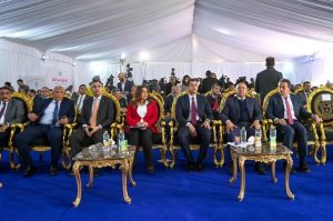 صندوق تحيا مصر يطلق قوافل مبادرة أبواب الخير لتوفير المواد الغذائية الجافة لنحو 12.5 مليون مواطن بغزة - 1 - سيناء الإخبارية