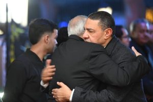 عدد من نجوم الفن في عزاء شقيق المنتج أحمد السبكي بمسجد الشرطة بالشيخ زايد - 5 - سيناء الإخبارية