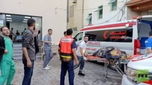 قتل طفل فلسطيني وإصابة آخرون بقصف إسرائيلي استهدف مركبة مدنية وسط قطاع غزة - 3 - سيناء الإخبارية