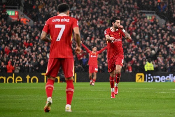 ليفربول يعزز صدارته للدوري الإنجليزي الممتاز بالفوز على نيوكاسل يونايتد 2-0 - 1 - سيناء الإخبارية