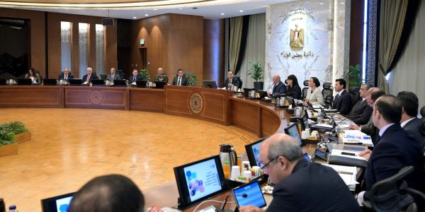 مدبولي: آليات لمتابعة الحد الأدنى للأجور بالقطاع الخاص وحزمة اجتماعية جديدة قبل رمضان - 3 - سيناء الإخبارية