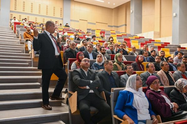 محافظ جنوب سيناء يحفز طلاب جامعة الملك سلمان: الشباب عماد التنمية ومستقبل الوطن - 3 - سيناء الإخبارية