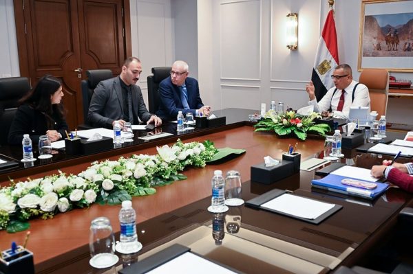 جنوب سيناء تخطو نحو المستقبل الأخضر.. مشروع عملاق للهيدروجين يوفر 10 آلاف فرصة عمل - 3 - سيناء الإخبارية