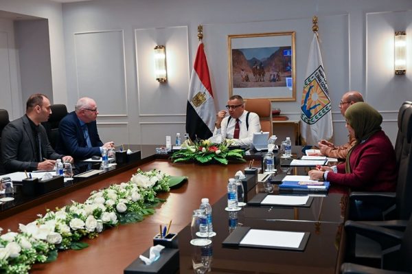 جنوب سيناء تخطو نحو المستقبل الأخضر.. مشروع عملاق للهيدروجين يوفر 10 آلاف فرصة عمل - 5 - سيناء الإخبارية