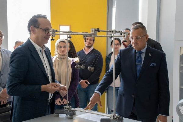 خالد مبارك يبحث مع الجامعة الألمانية تعزيز الهوية البصرية بجنوب سيناء ويشيد بمشاركتها في مشروع التجلي الأعظم - 9 - سيناء الإخبارية