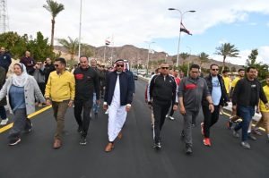محافظ جنوب سيناء يشارك في ماراثون رياضي ومباراة لكرة القدم الخماسية - 1 - سيناء الإخبارية