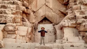 مستر بيست : التعرف على مصر القديمة كان تجربة رائعة وكان التصوير داخل الأهرامات مميزًا جدًا - 1 - سيناء الإخبارية