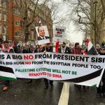 مسيرة حاشدة بمقر السفارة الأمريكية لرفض مخططات تهجير الفلسطينيين من أرضهم - 7 - سيناء الإخبارية