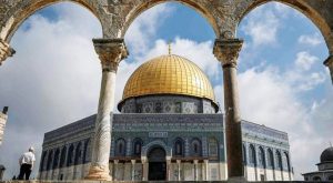 منع دخول جميع الفلسطينيين المفرج عنهم ضمن صفقة التبادل إلى المسجد الأقصى برمضان - 3 - سيناء الإخبارية