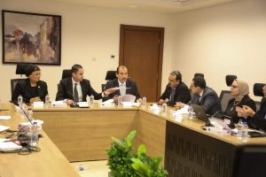 وزارة الصحة تناقش منظومة تقييم مديري المديريات استعداداً لإطلاقها هذا العام - 1 - سيناء الإخبارية
