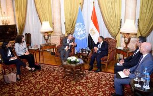 وزير الخارجية يحرص على إطلاع المفوض العام على تطورات الجهود المصرية لتثبيت اتفاق وقف إطلاق النار بغزة - 1 - سيناء الإخبارية