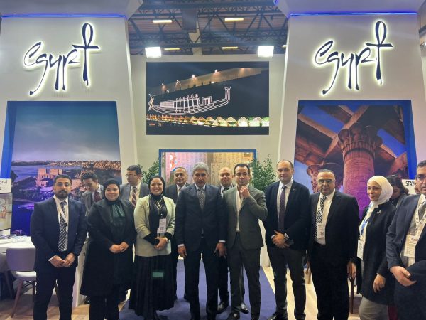 شريف فتحي يفتتح الجناح المصري في معرض شرق البحر المتوسط للسياحة 2025 بإسطنبول - 3 - سيناء الإخبارية