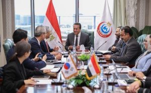 وزير الصحة يبحث مع سفير كوريا الجنوبية تعزيز التعاون الطبي والاستثماري - 5 - سيناء الإخبارية