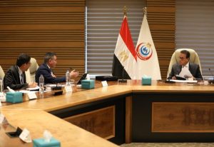 وزير الصحة يبحث مع مؤسسة التمويل الدولية (IFC) التوسع بملف الاستثمارات الصحية وتعزيز الشراكة بين القطاعين العام والخاص - 1 - سيناء الإخبارية
