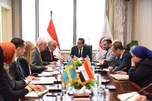 وزير الصحة يستقبل السفير السويدي ومستشار وكالة الصحة العامة السويدية لبحث التعاون في مجال الصحة العامة - 3 - سيناء الإخبارية