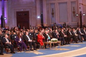 وزير الصحة يشارك في جلسة نقاشية بعنوان " تعزيز الاستثمارات الخاصة في تقديم خدمات الرعاية الصحية " - 1 - سيناء الإخبارية
