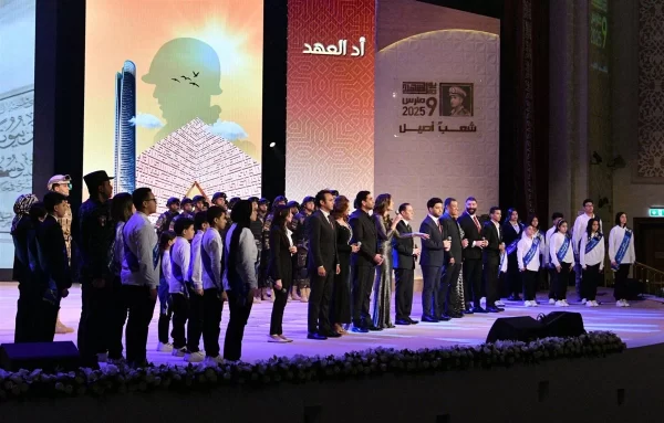 الرئيس السيسي يشهد الندوة التثقيفية الـ41 احتفالًا بيوم الشهيد.. صور - 9 - سيناء الإخبارية