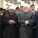 الجامع الأزهر يشهد إقبالًا كبيرًا في الليلة الخامسة عشرة من رمضان لأداء صلاتي العشاء والتراويح - 7 - سيناء الإخبارية