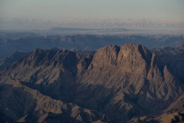 جنوب سيناء .. جنة طبيعية تجمع بين الجبال الذهبية والسواحل الفيروزية والرمال البيضاء.. صور - 27 - سيناء الإخبارية