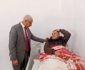 محافظ شمال سيناء يطمئن على المرضى الفلسطينيين بمستشفى الشيخ زويد المركزي - 1 - سيناء الإخبارية
