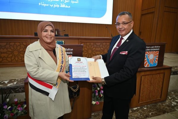 محافظ جنوب سيناء يكرم الأمهات المثاليات ويؤكد دعم المرأة وتمكينها اقتصاديًا - 3 - سيناء الإخبارية