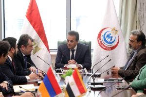 وزير الصحة يبحث مع سفير أرمينيا تعزيز التعاون الصحي وتوسيع الشراكات في التصنيع الدوائي والتأمين الصحي - 1 - سيناء الإخبارية