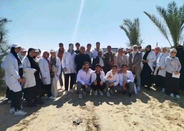 طلاب كلية العلوم الزراعية يجرون دراسة ميدانية لتعزيز المهارات العملية بسوق العمل - 1 - سيناء الإخبارية