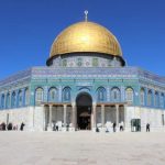 رغم القيود الإسرائيلية.. 70 ألف مصلٍ يؤدون العشاء والتراويح في المسجد الأقصى - 3 - سيناء الإخبارية