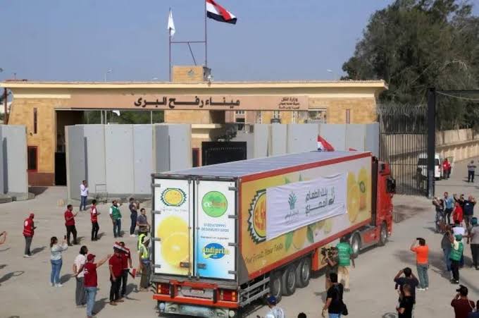 الهلال الأحمر المصري يقود ملحمة إنسانية لإغاثة غزة بلا توقف - 3 - سيناء الإخبارية