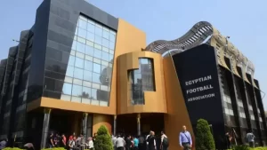 اتحاد الكرة : إسناد إدارة مباراة القمة بين الأهلي والزمالك إلي طاقم تحكيم مصري - 3 - سيناء الإخبارية