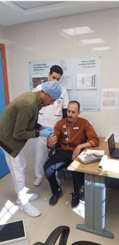 جنوب سيناء.. فرق طبية تجوب المنازل والأسواق لرعاية مرضى الضغط والسكر خلال رمضان - 3 - سيناء الإخبارية