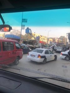 قسم الإشغالات بالعريش يفك اللوحات الإعلانية من الشارع الرئيسي بالمدينة - 3 - سيناء الإخبارية
