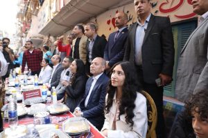 محافظ القاهرة يستقبل وزير الأوقاف ووزيرة التضامن في أكبر إفطار جماعي بالمطرية - 1 - سيناء الإخبارية