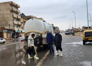 محافظة شمال سيناء تواصل سحب وشفط تجمعات مياه الأمطار من الشوارع الرئيسية والفرعية - 5 - سيناء الإخبارية